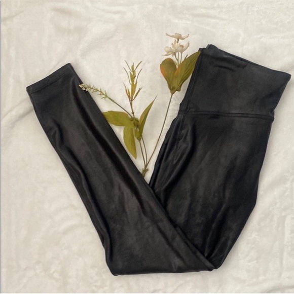 SPANX Black Faux Leather Leggings Coating Elastano. Size LP - Picture 1 of 8